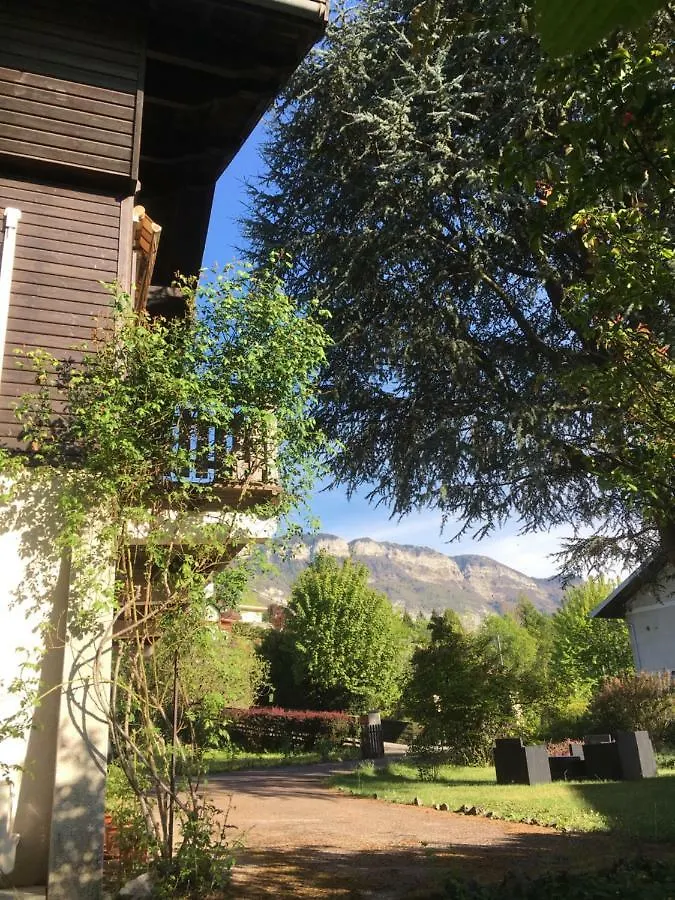 Vila Chalet Cedre Bleu Mouxy Prázdninový dům